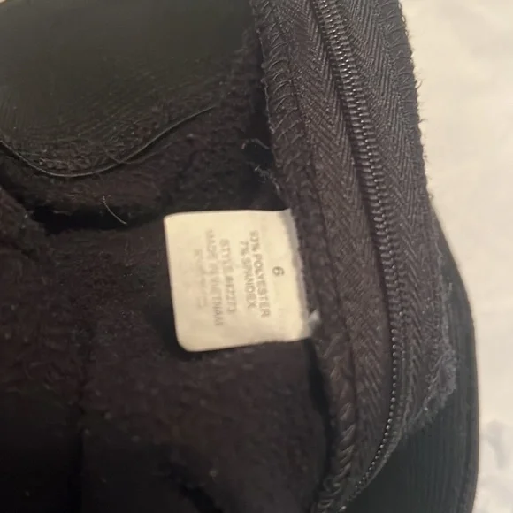 Athleta miniskirt - Picture 4 of 4